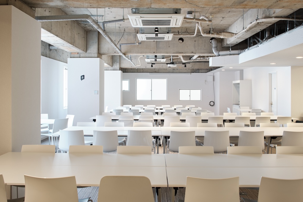 公式予約】SPOT表参道青山骨董通り入口GRANDE｜1日オフィス・貸し会議室